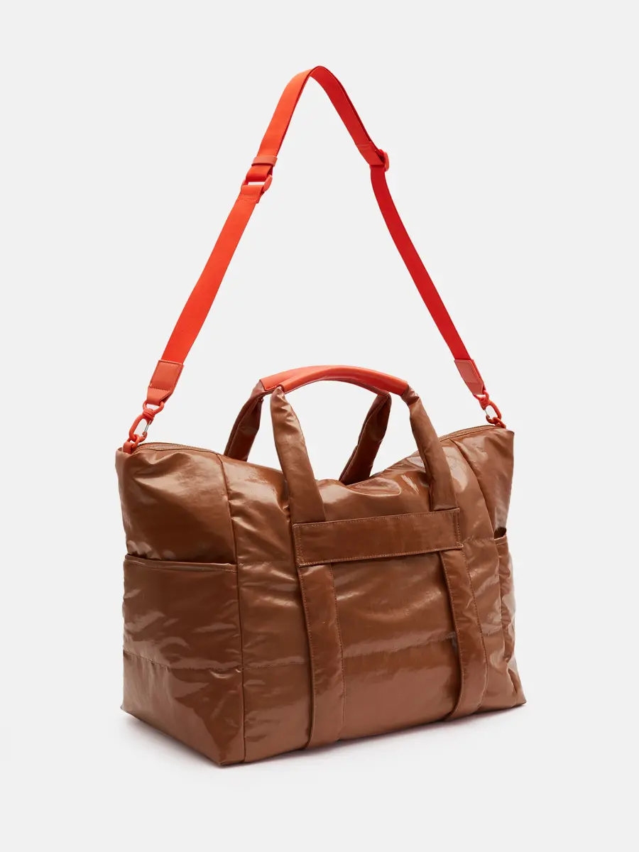 TRAVEL BAG LACQUER - nocciola 2042